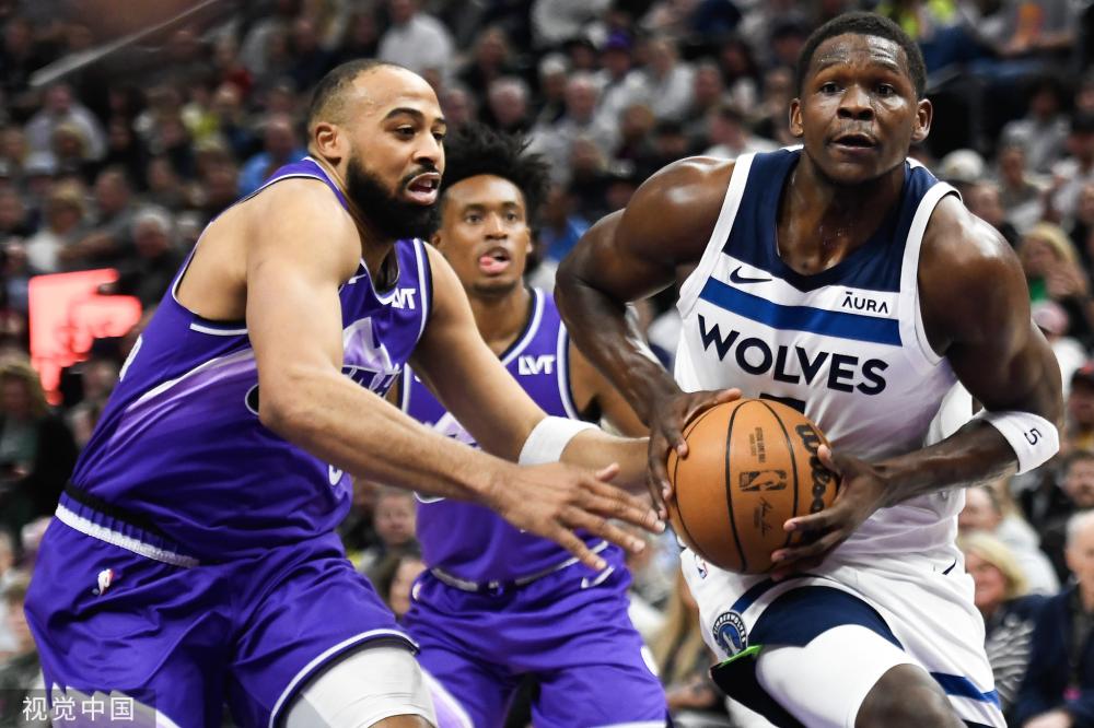 展现出强大 展现出强大